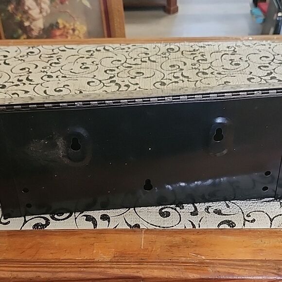 Residential Mailbox with Continuous Hinge - Picture 13 of 14